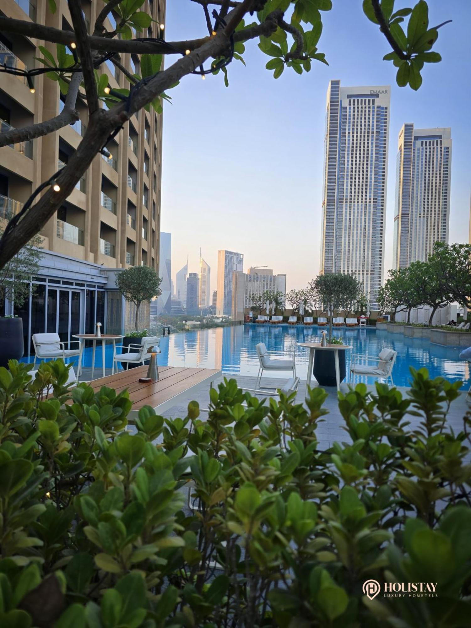 Hotel High Floor At The Mall Residences - Kempinski