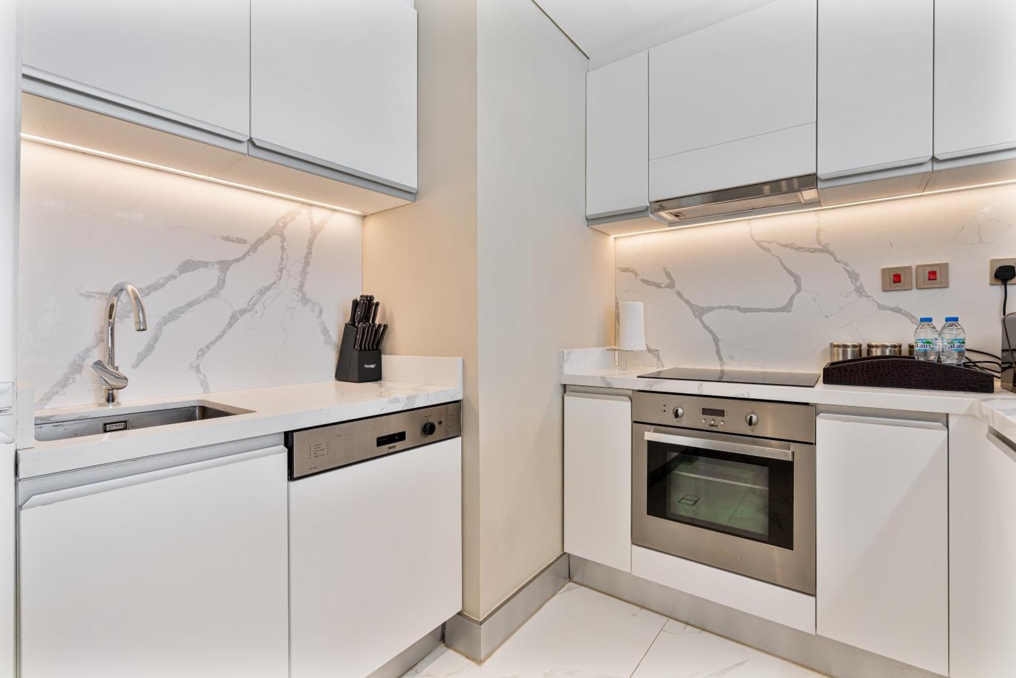 Hotel High Floor At The Mall Residences - Kempinski Dubai